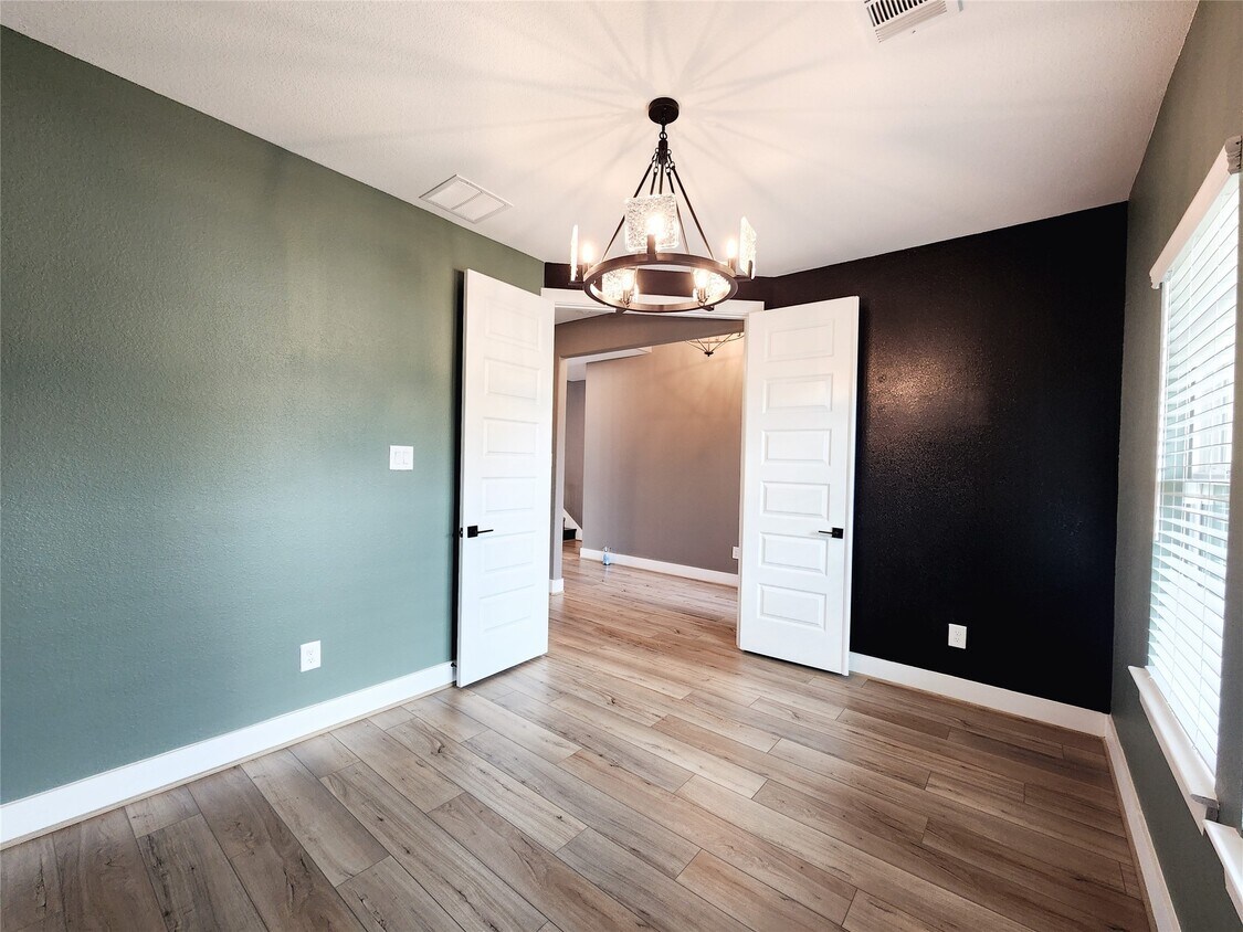Foto principal - 1953 Canyon Live Oak St