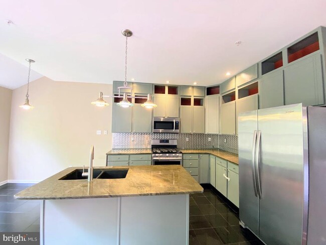 Building Photo - 174 Fringetree Dr
