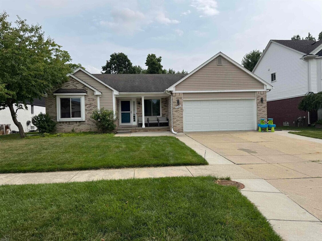 Foto principal - 21404 Clear Creek Blvd