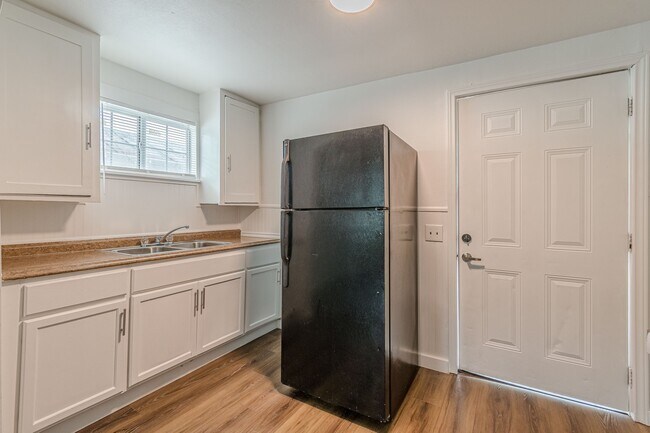 Foto del edificio - 2407 S New Braunfels Ave