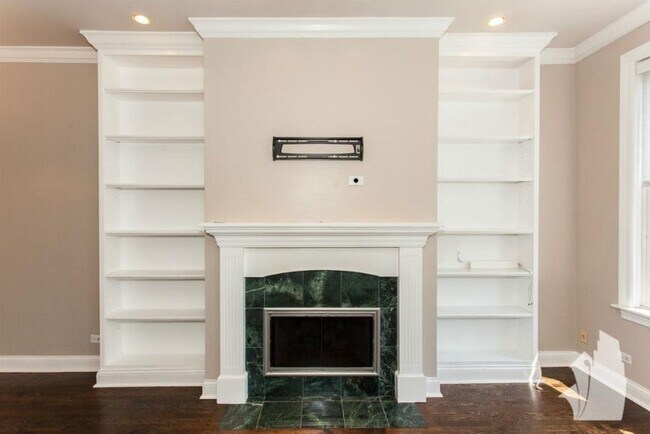 Foto del edificio - 2 bedroom in Chicago IL 60613