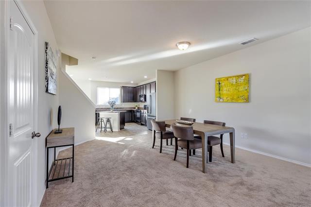 Foto del edificio - 2100 Dewitt Ln