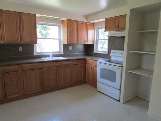 Foto del edificio - 124 N Earl St