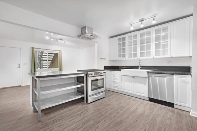 Photo - 510 San Juan Ave Apartment