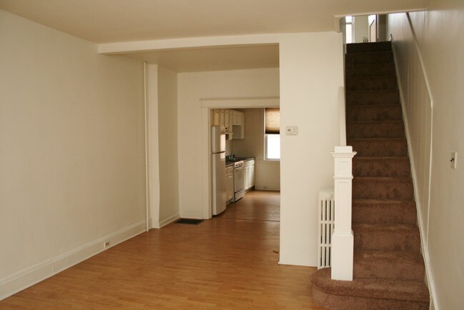 Building Photo - 611 S Eaton St