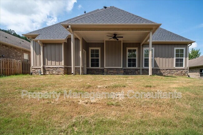 Building Photo - 2903 Magnolia Park Drive Southeast