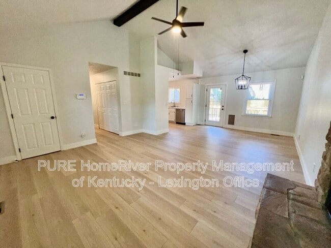 Building Photo - 3937 Weber Way