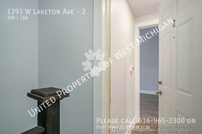 Building Photo - Available Now | 3 Bedroom Upper-Level Apar...