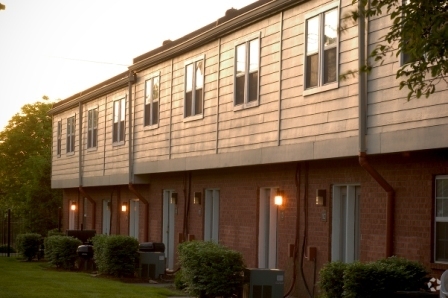 Building Photo - Bristol Place Townhomes