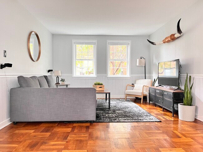 Foto del edificio - 6616 E Wakefield Dr