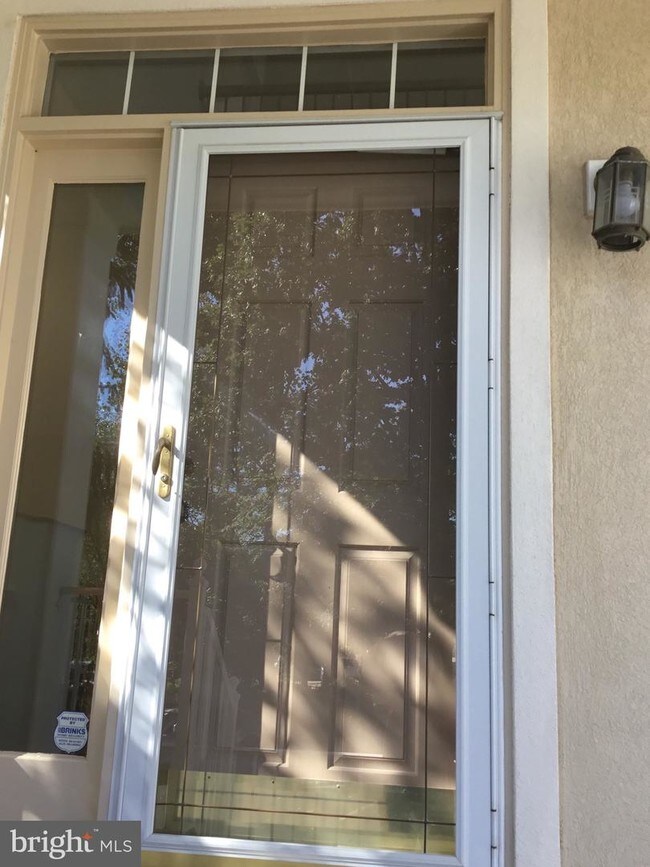 Foto del edificio - 1330 Park Garden Ln