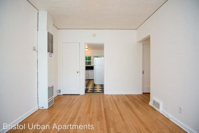 Foto del edificio - 723 NE Schuyler St