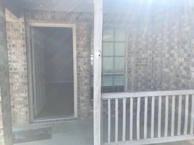 Building Photo - 3155-3157 Karen Street