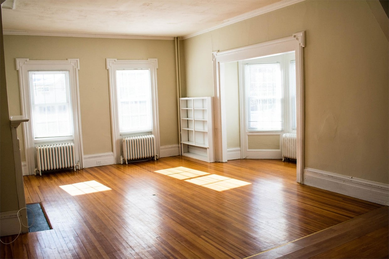 Primary Photo - Thompson House - Apt A
