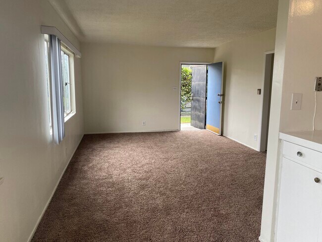 Foto del edificio - 2027 S Ridgeley Dr