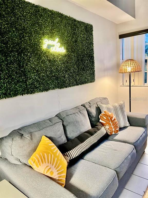 Building Photo - 2000 Royal Bay Blvd