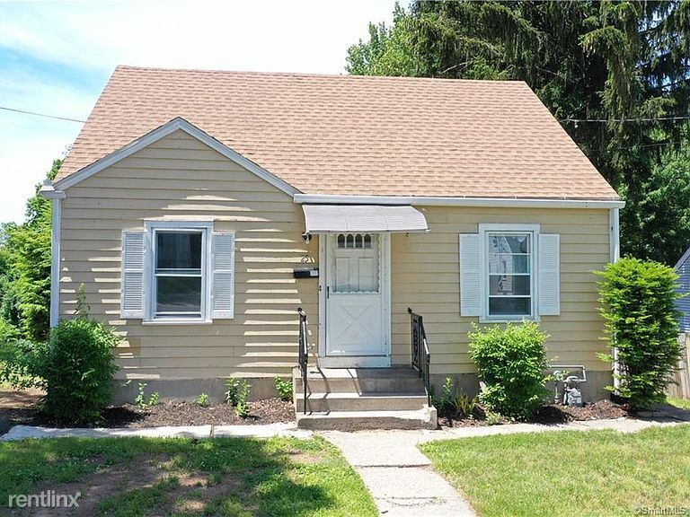 25 Macarthur Dr, Waterbury, CT 06704 House Rental in Waterbury, CT