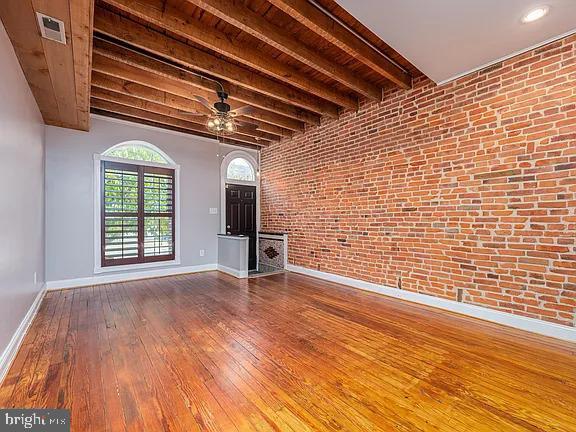 Building Photo - 308 S East Ave