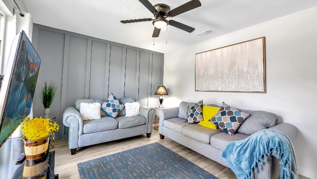 Photo - 1322 Meadow Knoll Dr House