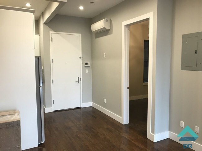 Foto del edificio - 2164 Fulton St