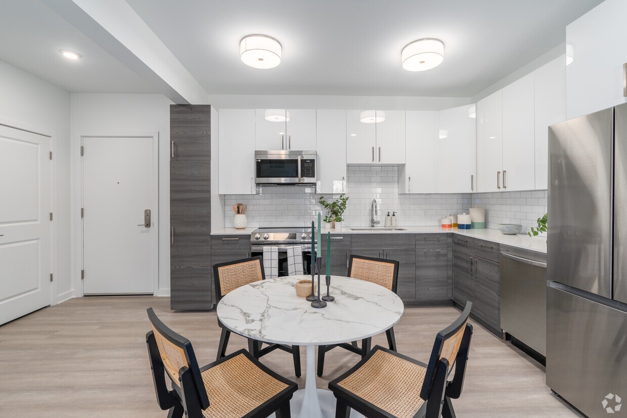 THE FLATS AT JENKINTOWN Apartments in Jenkintown, PA