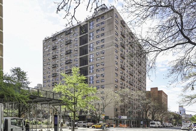 Building Photo - Turin House Apartments