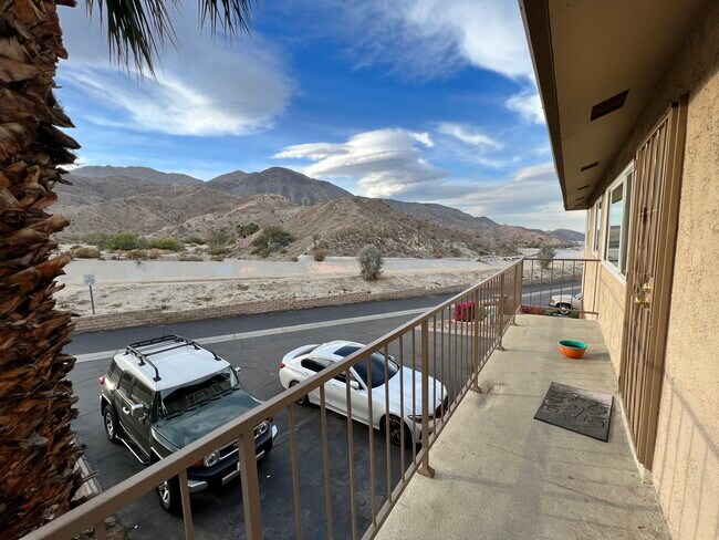 Foto del edificio - 72615 Edgehill Dr
