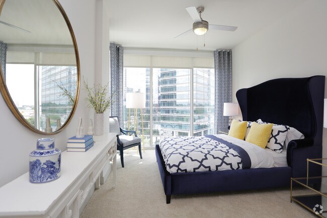 Building Photo - MAA Lenox