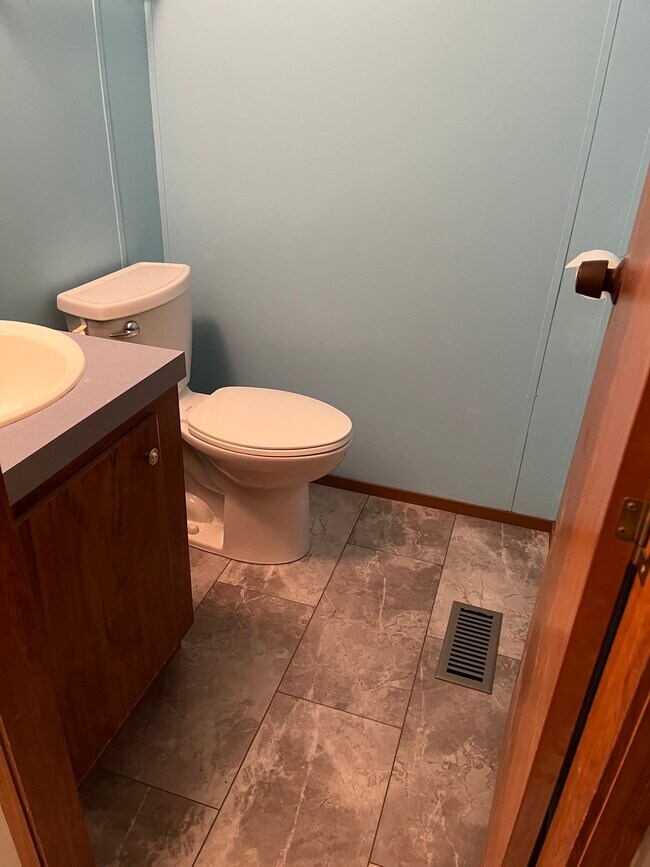 Building Photo - 26 Charles Dr