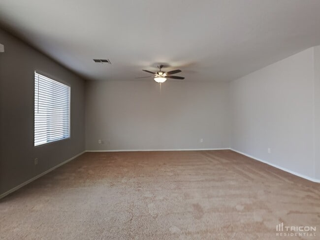 Building Photo - 12927 W Port Royale Ln