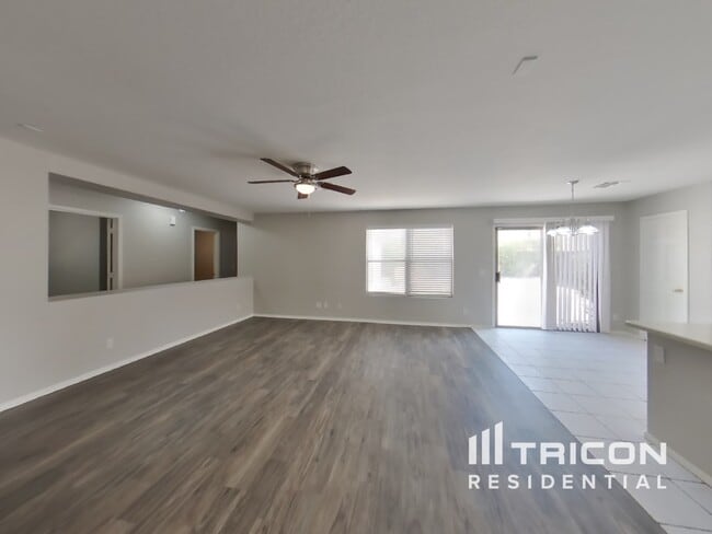 Building Photo - 10718 E Arbor Ave