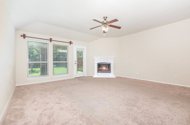Building Photo - 9012 Cross Oaks Ranch Blvd