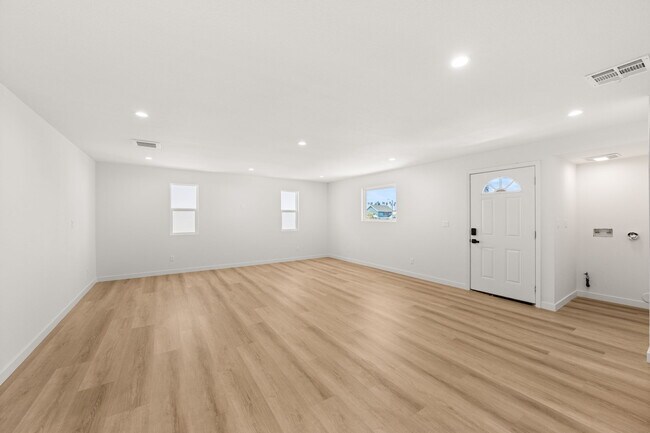 Foto del edificio - 4700 S Gramercy Pl