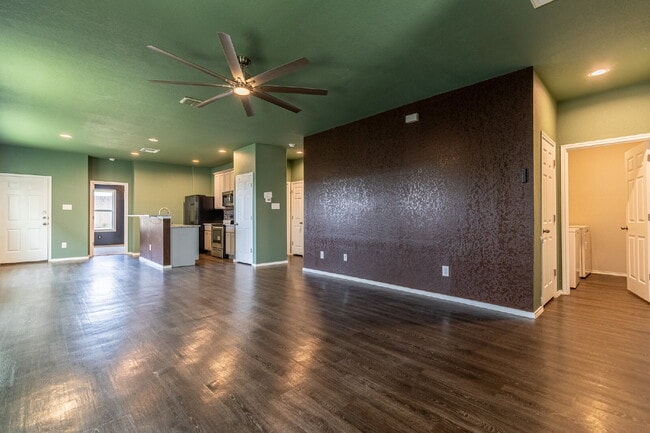 Building Photo - 14615 Stirrup Trce