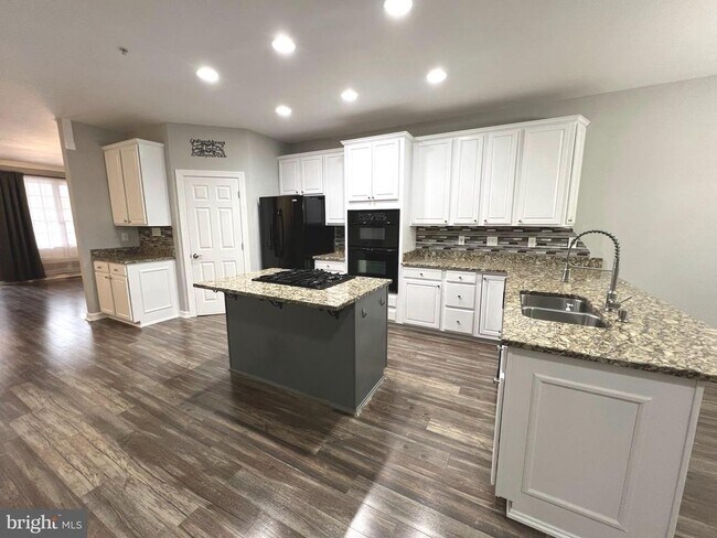 Foto del edificio - 523 Dallam Ct