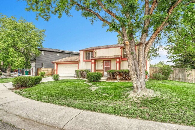 Foto del edificio - $2,395 - 3 Bed, 2 Bath Home in Aurora with...