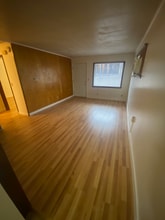 Building Photo - 211 N 16th Ave