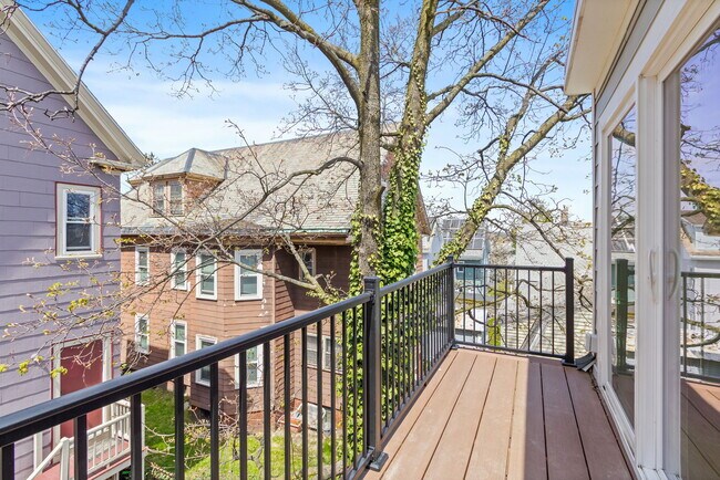 Foto del edificio - 15 Spring Hill Ter
