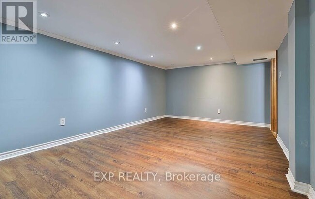 Building Photo - 3 Merryfield Dr