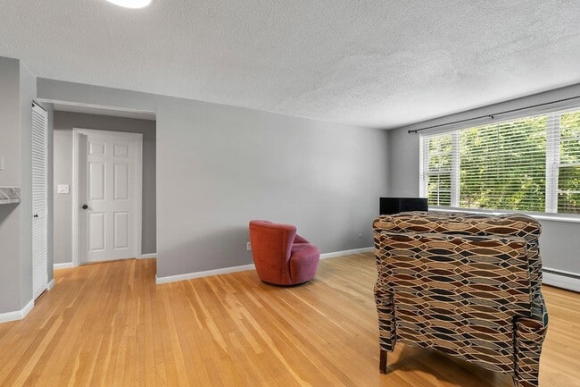 Photo - 99 Cluff Crossing Rd Apartment