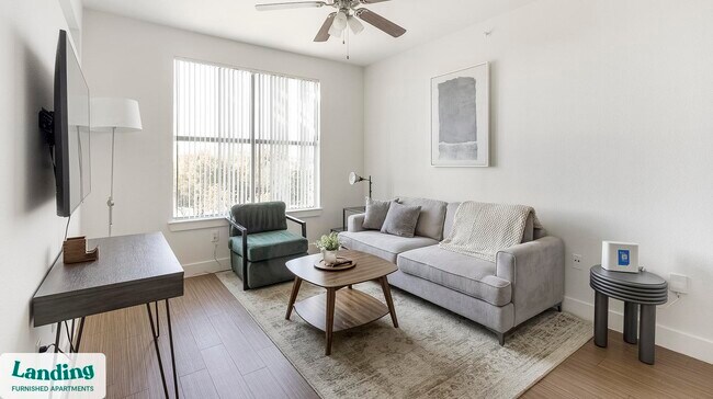 Foto del edificio - 7373 Valley View Ln