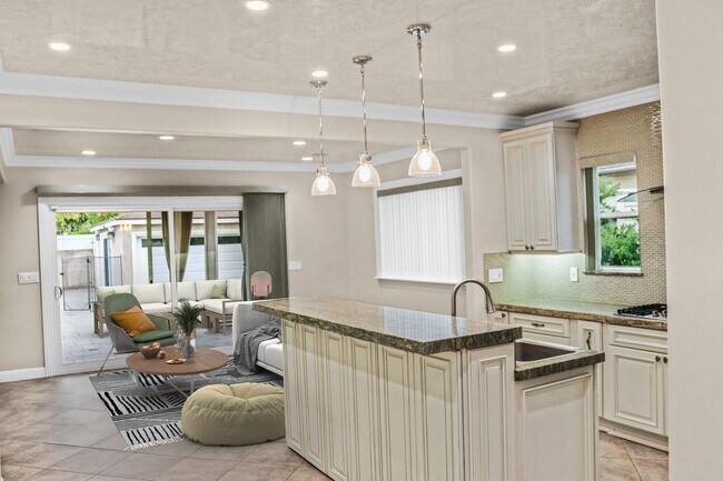 Foto del edificio - 6039 Greenbush Ave