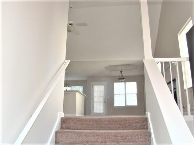 Building Photo - 1006 Crest Ridge Pl SW