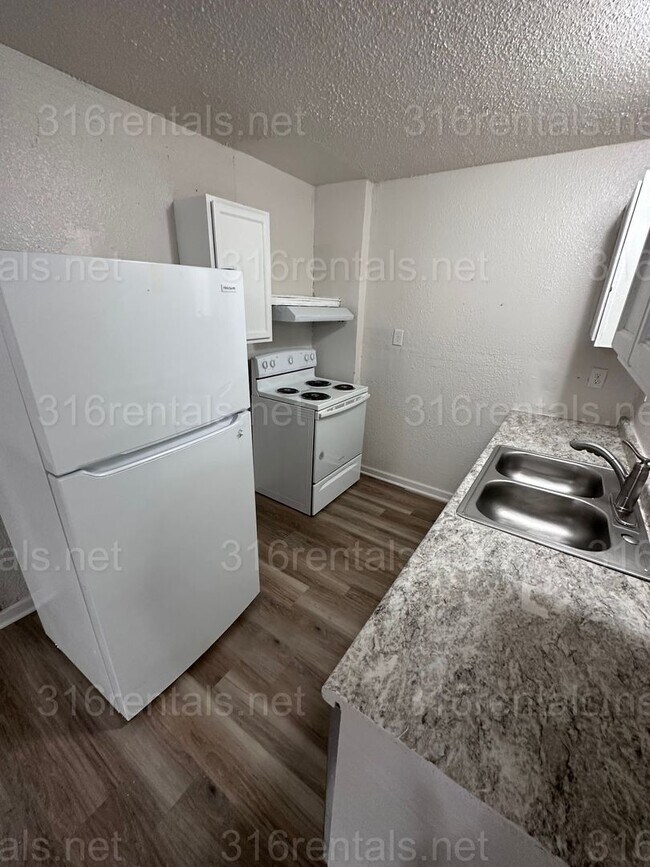 Foto del edificio - COMING SOON, PLEASE CHECK BACK.