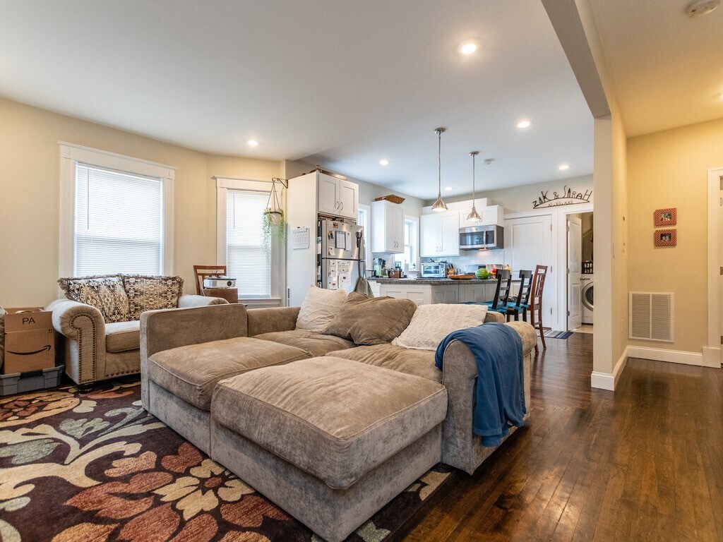 80 Lexington St Unit 1, Watertown, MA 02472 Apartments in Watertown