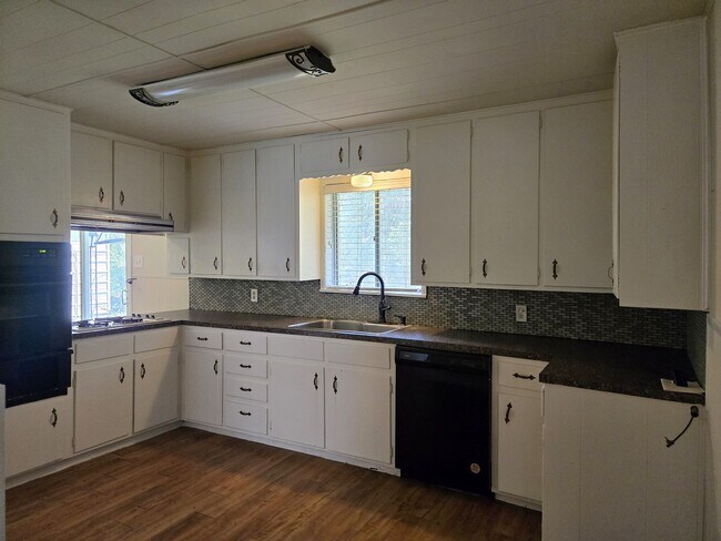 Foto del edificio - 3/2 Home in Robinson ISD