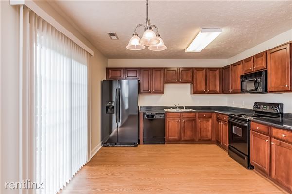 Building Photo - 1572 Laurel Ledge Dr