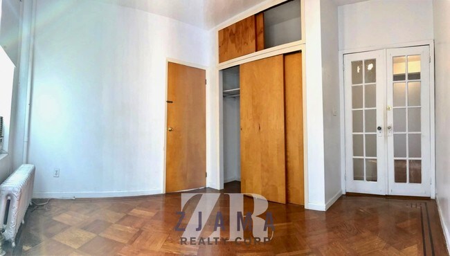 Foto del edificio - 618 11Th St