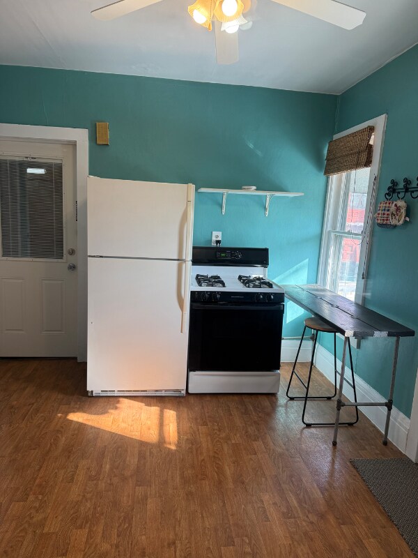 Foto del edificio - 547a E Dover St