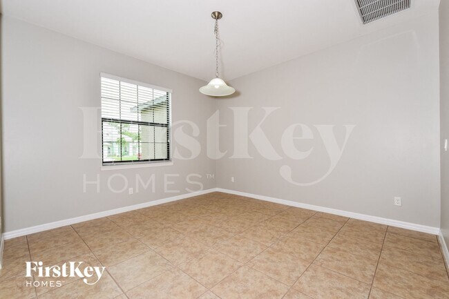 Building Photo - 1814 SW 22nd St